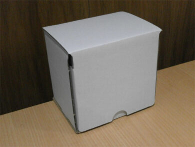 White Cardboard Mailer for Single Mugs